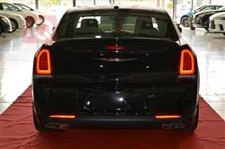کرایسلەر 300